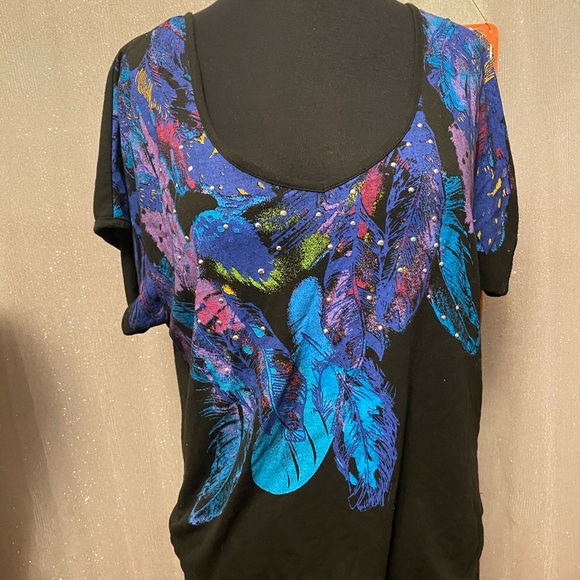 Large Peacock Feather Almost Famous T-Shirt - Picture 1 of 6